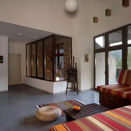 Вилла The Reddoorshouse Solishta